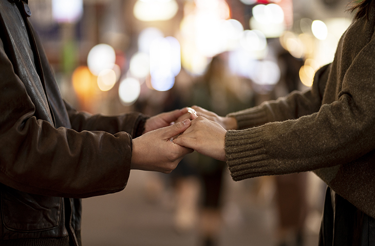 Cómo saber si vives en una relación con dependencia eocional